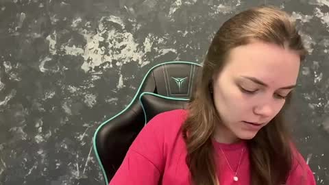 Lily online show from May 2026 06:11:01 AM