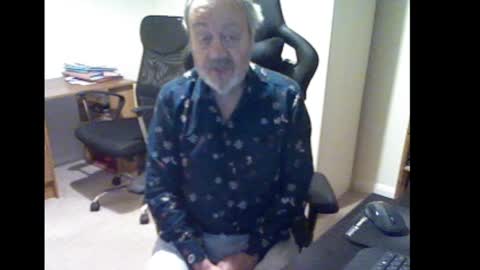 Snapshot of erasmus_d chatting on February 2025 05:41:02 PM erasmus_d online show from February 2025 05:41:02 PM