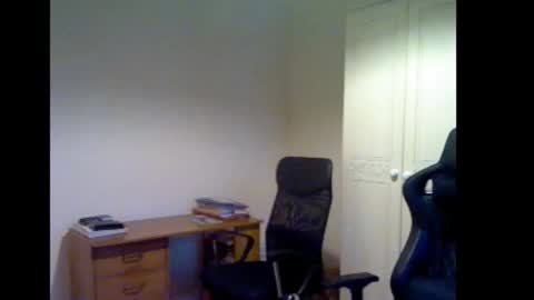 Snapshot of erasmus_d chatting on October 2025 04:40:01 PM erasmus_d online show from October 2025 04:40:01 PM