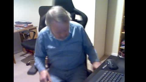 Snapshot of erasmus_d chatting on October 2025 05:15:02 PM erasmus_d online show from October 2025 05:15:02 PM