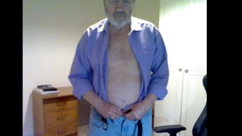 erasmus_d online show from January 2026 06:11:01 PM