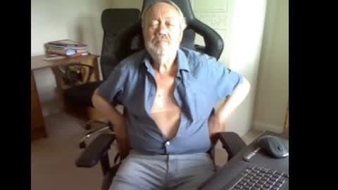 erasmus_d online show from June 2026 04:30:02 PM