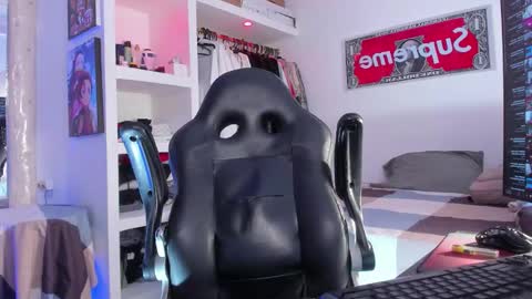 Tht BOSS Eren online show from September 2025 04:17:02 AM