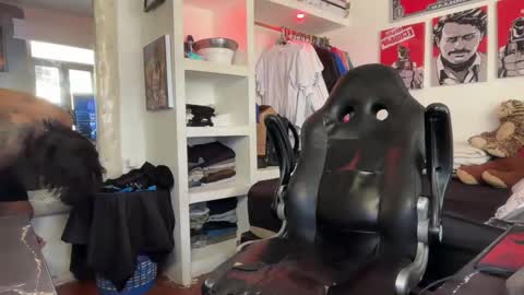 Snapshot of eren_blade_ chatting on March 2026 07:21:02 PM Tht BOSS Eren online show from March 2026 07:21:02 PM