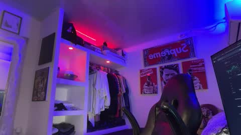 Snapshot of eren_blade_ chatting on March 2026 03:56:01 AM Tht BOSS Eren online show from March 2026 03:56:01 AM