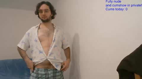 Snapshot of eren_jaeger2000 chatting on October 2025 01:59:02 AM Eren online show from October 2025 01:59:02 AM