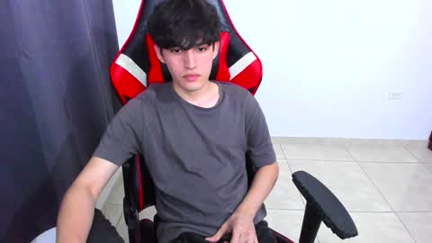 Snapshot of eren_tatakae chatting on January 2025 12:20:02 AM eren_tatakae online show from January 2025 12:20:02 AM
