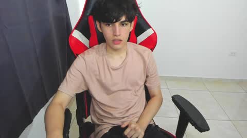 Snapshot of eren_tatakae chatting on January 2025 05:56:02 PM eren_tatakae online show from January 2025 05:56:02 PM