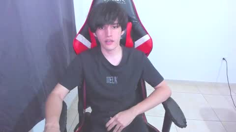 eren_tatakae online show from November 2025 05:18:02 AM