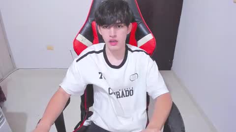 Snapshot of eren_tatakae chatting on December 2025 03:34:01 AM eren_tatakae online show from December 2025 03:34:01 AM