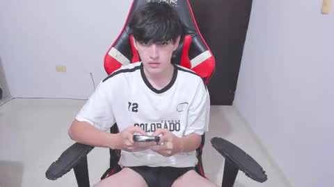 Snapshot of eren_tatakae chatting on December 2025 03:35:01 AM eren_tatakae online show from December 2025 03:35:01 AM