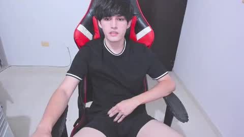 Snapshot of eren_tatakae chatting on January 2026 02:37:01 AM eren_tatakae online show from January 2026 02:37:01 AM