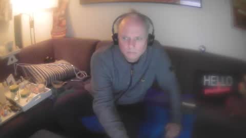 Snapshot of eric204 chatting on November 2025 03:39:01 AM Eric online show from November 2025 03:39:01 AM