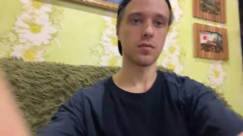 Snapshot of eric_blond chatting on October 2025 01:53:02 PM Eric online show from October 2025 01:53:02 PM