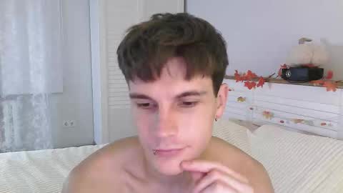 Eric Crush online show from October 2025 04:13:01 AM