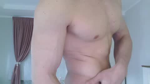 Eric Crush online show from May 2026 04:18:02 AM