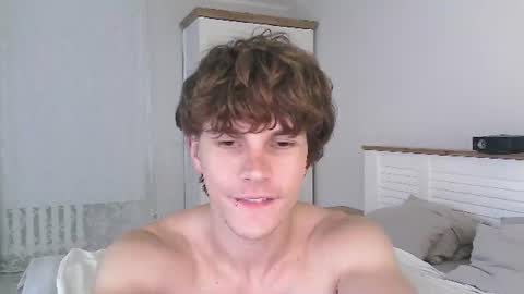 Eric Crush online show from July 2026 04:04:01 AM
