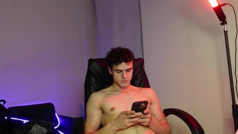    online show from October 2025 05:33:01 PM