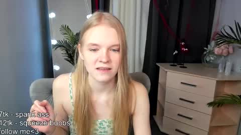 Erica online show from November 2025 08:28:01 AM