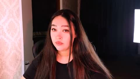 Erica Wayne online show from November 2025 10:13:02 PM