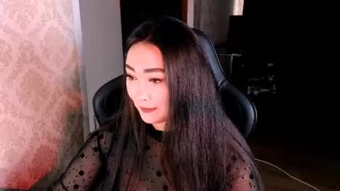 Snapshot of erica_wayne chatting on July 2026 05:03:02 AM Erica Wayne online show from July 2026 05:03:02 AM