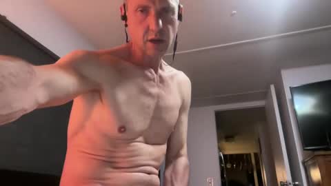 Snapshot of ericgene chatting on October 2025 12:27:01 AM skoooozle online show from October 2025 12:27:01 AM