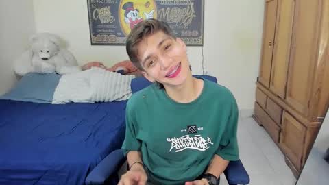 Snapshot of erick_de_rossee chatting on December 2025 07:32:01 PM erick_de_rossee online show from December 2025 07:32:01 PM