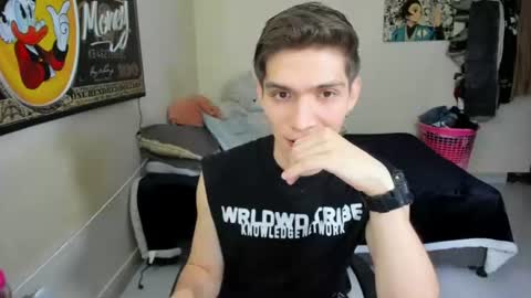 erick_de_rossee online show from July 2026 07:02:02 PM