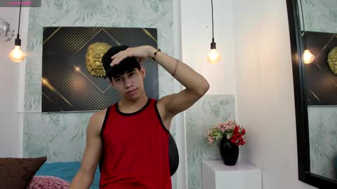 Snapshot of erick_zhimerman chatting on January 2025 03:42:01 AM online show from January 2025 03:42:01 AM