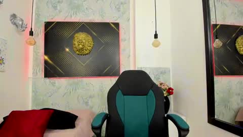 Snapshot of erick_zhimerman chatting on January 2025 04:03:01 AM online show from January 2025 04:03:01 AM