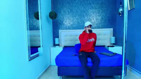 Snapshot of erick_zhimerman chatting on October 2025 04:11:01 AM online show from October 2025 04:11:01 AM