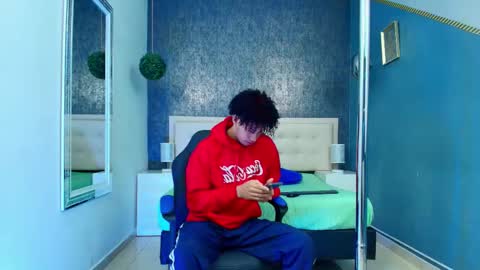 Snapshot of erick_zhimerman chatting on October 2025 03:39:02 AM online show from October 2025 03:39:02 AM