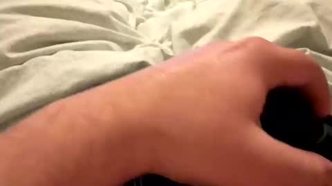 erik84915 online show from February 2026 12:00:02 AM