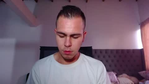 Snapshot of erik_rodriguez chatting on December 2025 11:28:01 AM Erik rodriguez online show from December 2025 11:28:01 AM