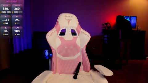 Erika online show from December 2024 06:30:02 PM