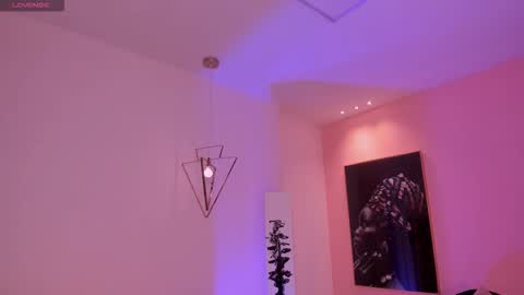 Erika Benz online show from March 2026 12:11:01 PM