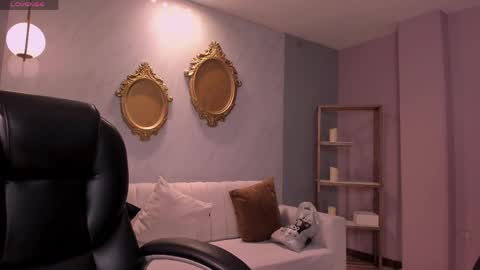 Erika Benz online show from March 2026 12:22:01 PM