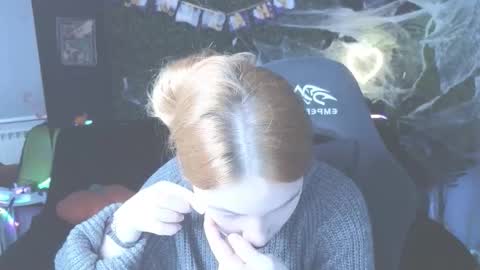 Snapshot of erikabrian chatting on October 2025 02:01:02 AM erikabrian online show from October 2025 02:01:02 AM