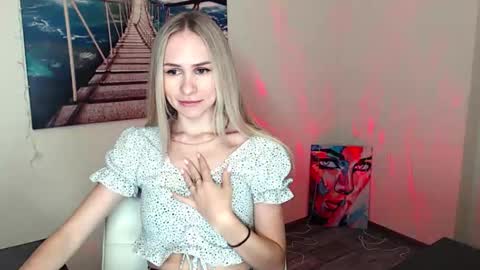 Snapshot of erikagavin chatting on October 2025 11:52:02 AM Erika online show from October 2025 11:52:02 AM