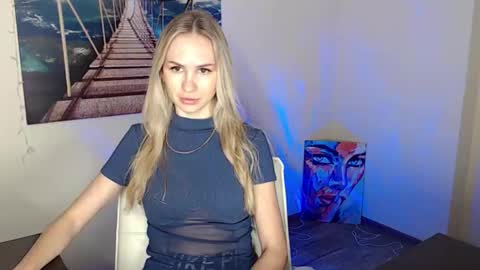 Snapshot of erikagavin chatting on October 2025 11:42:01 AM Erika online show from October 2025 11:42:01 AM