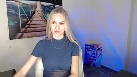 Snapshot of erikagavin chatting on October 2025 11:44:01 AM Erika online show from October 2025 11:44:01 AM