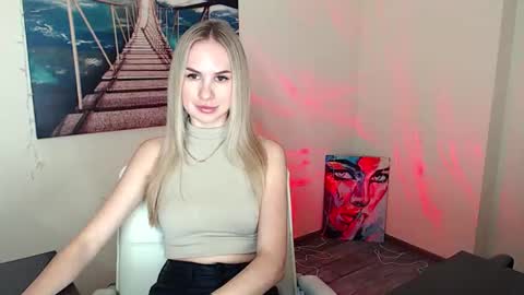 Snapshot of erikagavin chatting on October 2025 10:29:01 AM Erika online show from October 2025 10:29:01 AM