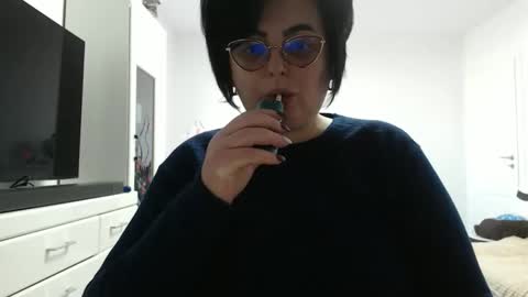 Erika online show from February 2026 12:48:02 PM