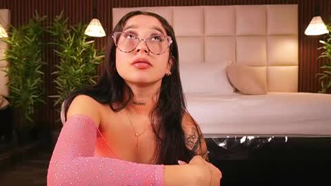 Snapshot of eriklein chatting on April 2026 11:07:01 PM Eri online show from April 2026 11:07:01 PM