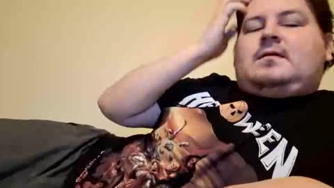 Snapshot of erikstar chatting on January 2025 07:47:02 PM erikstar online show from January 2025 07:47:02 PM