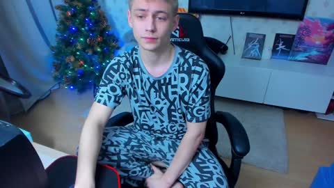 Max online show from January 2025 01:35:01 AM