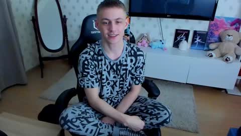 Max online show from February 2025 10:54:01 PM