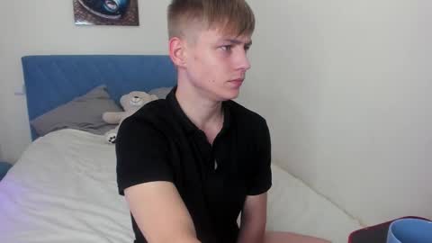 Max online show from September 2025 03:17:02 AM