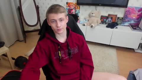 Max online show from November 2025 12:20:01 AM