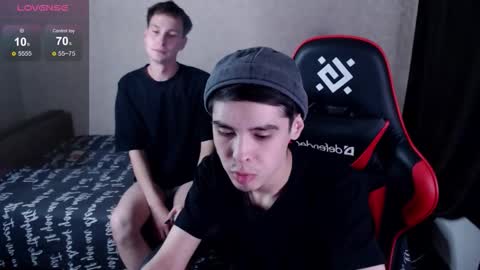 Erny online show from November 2025 07:34:01 PM